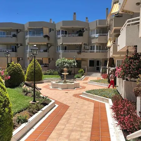 Apartment 5 Personas + Parking + Piscina Todo El Ano